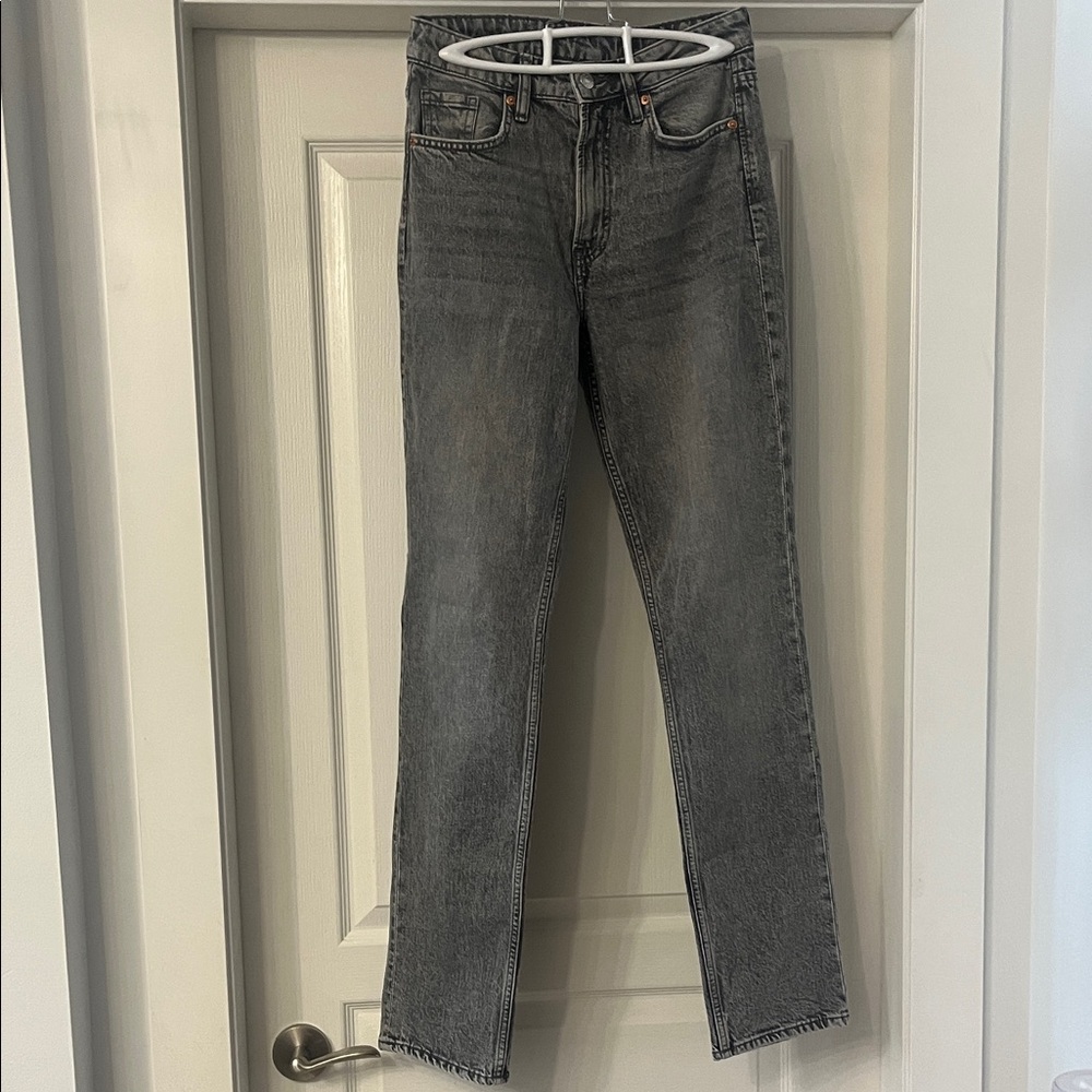 H&M Women’s slim straight regular fit high waist jeans